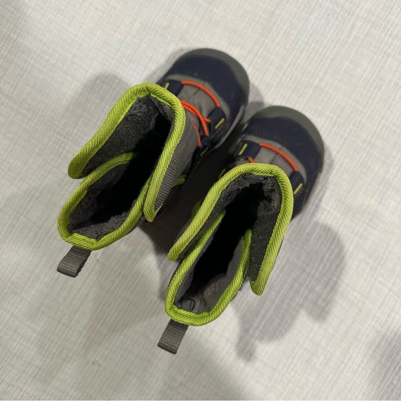 Keen Kids' Green and Navy Snow Boots - Picture 6 of 9